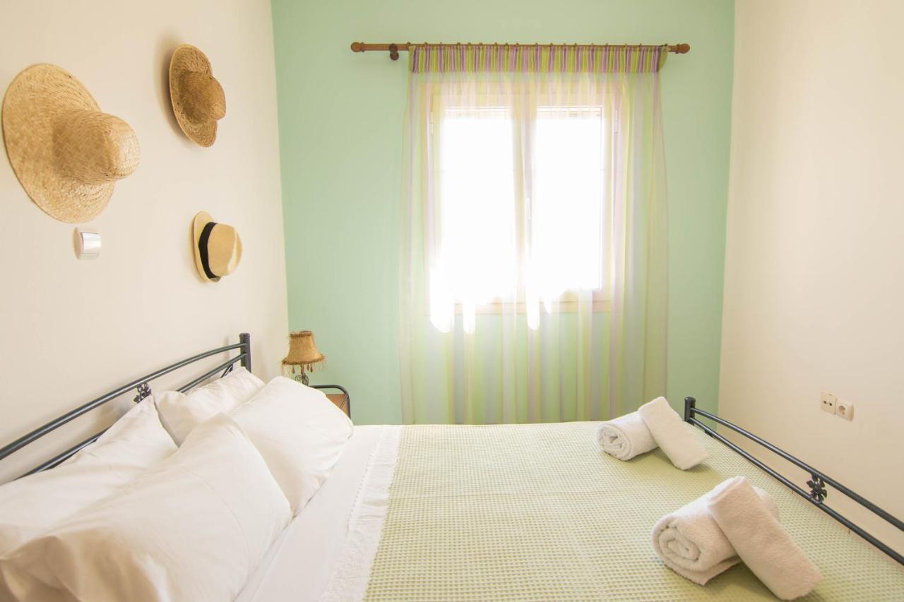 Fedra Apartments, View, Free Parking, 2Mins To Beach Paleocastro Esterno foto