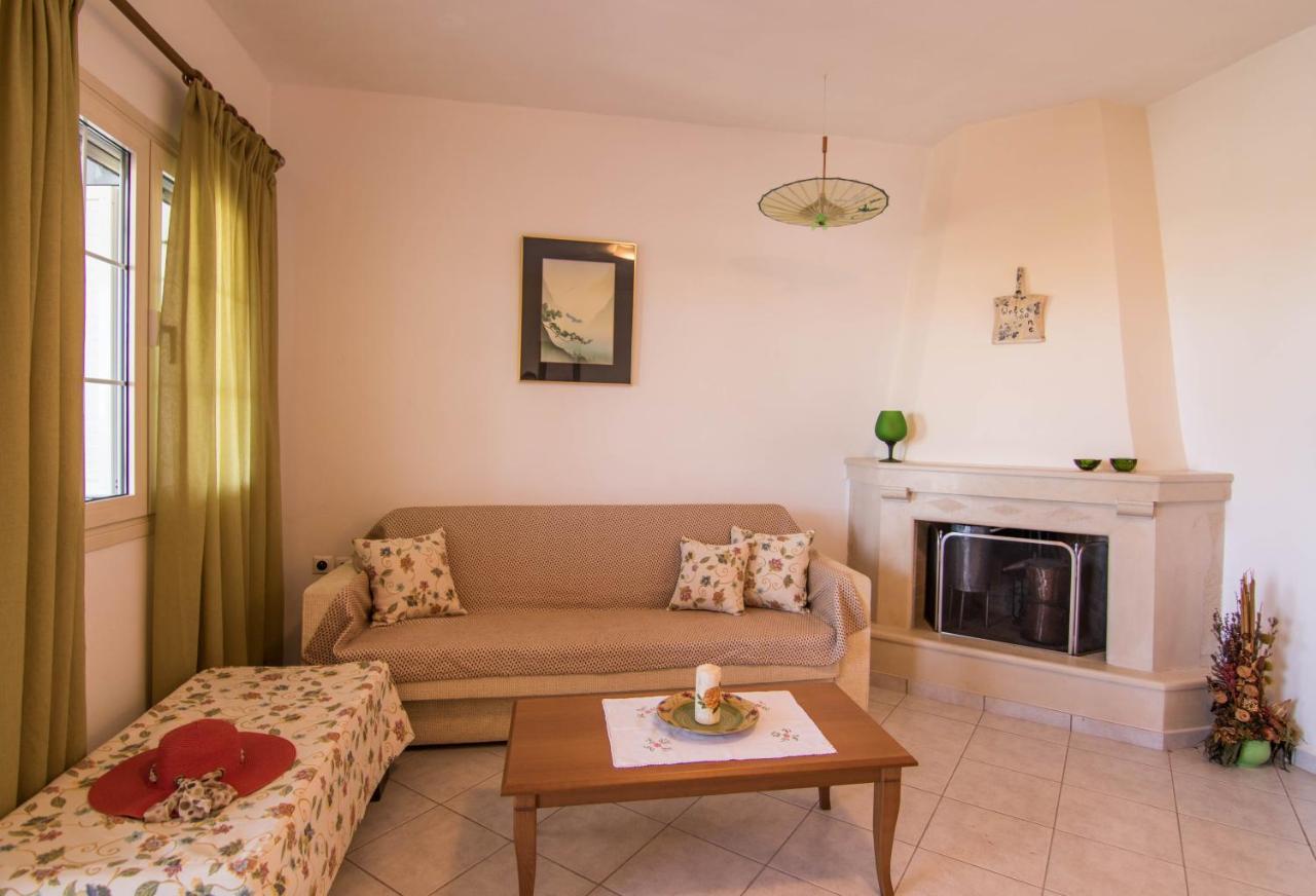 Fedra Apartments, View, Free Parking, 2Mins To Beach Paleocastro Esterno foto
